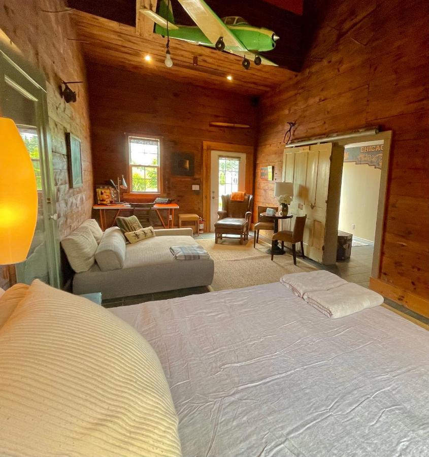 The Eddie Hotel And Farm Bloomfield Экстерьер фото