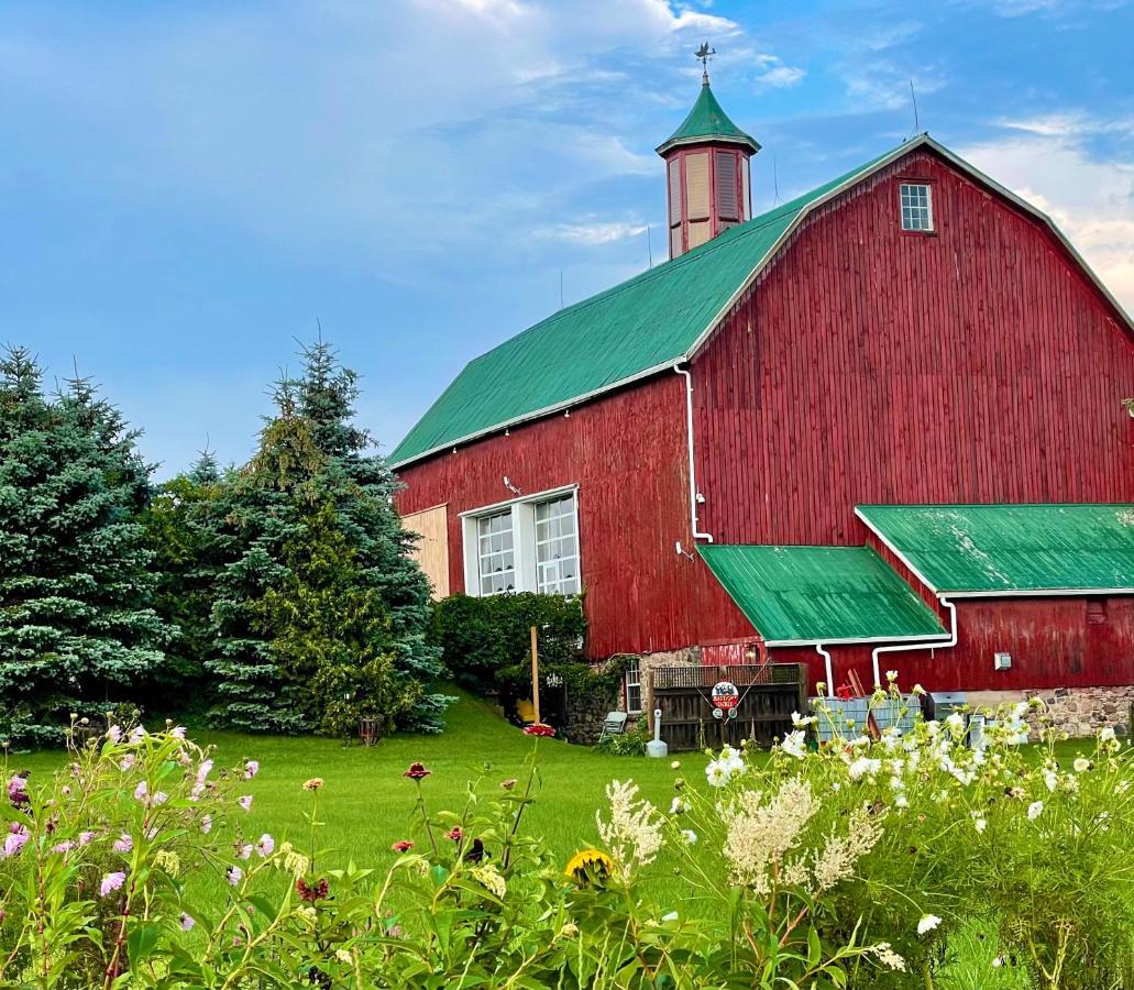 The Eddie Hotel And Farm Bloomfield Экстерьер фото