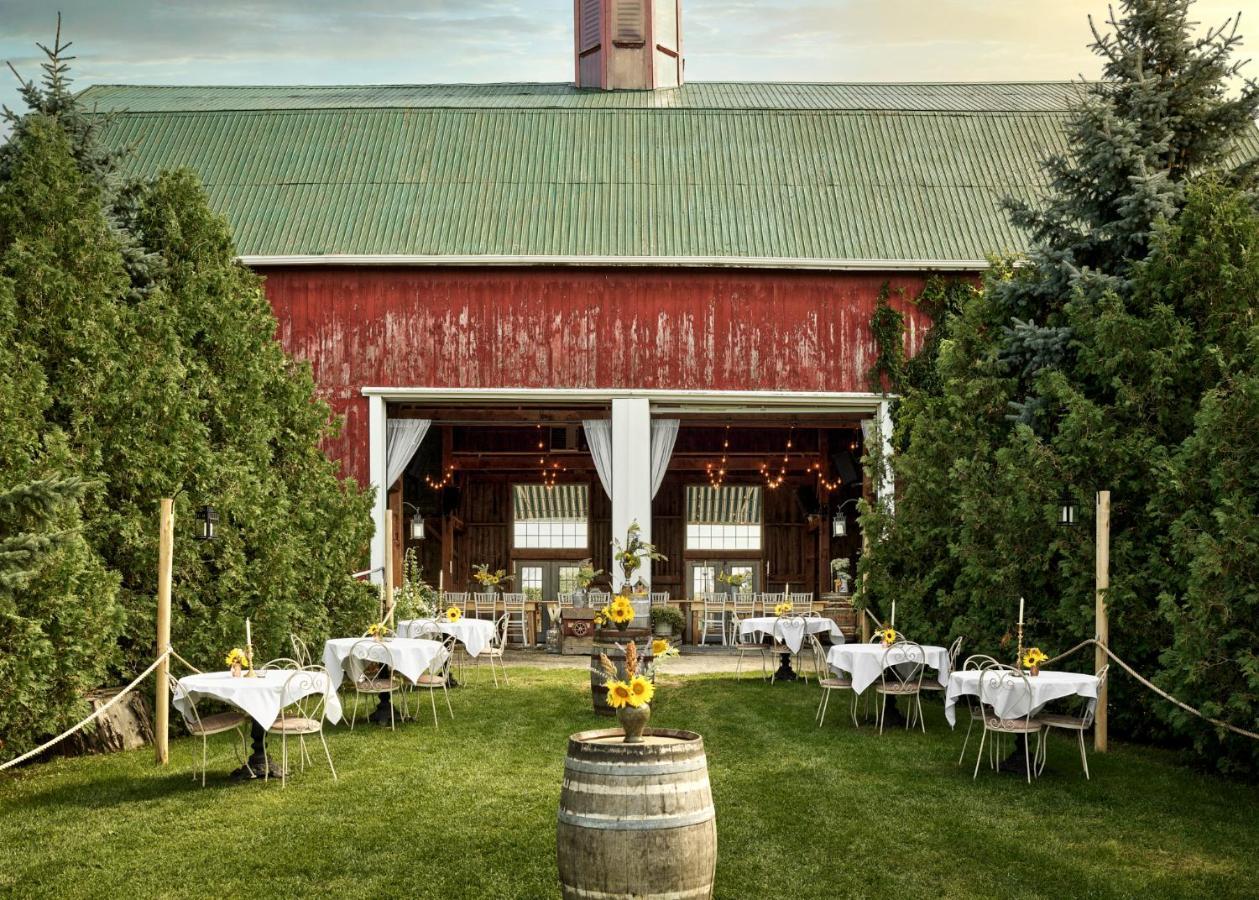 The Eddie Hotel And Farm Bloomfield Экстерьер фото